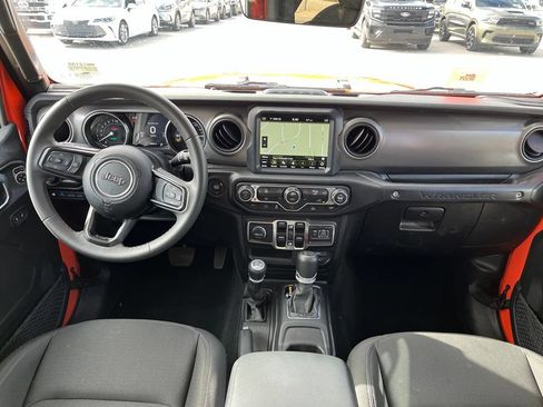 Used 2023 Jeep Wrangler Unlimited AWD/4WD image 13