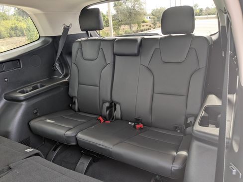 Certified 2020 Kia Telluride EX w/ Towing Package image 16