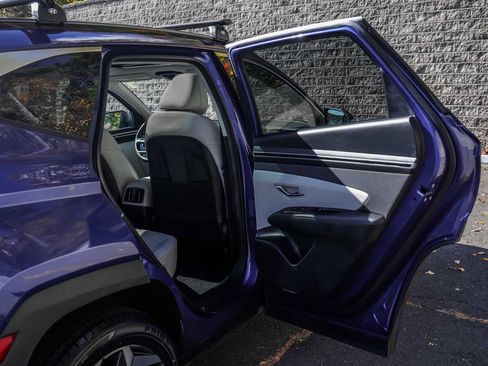 Used 2023 Hyundai Tucson Limited image 17