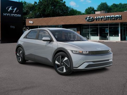 New 2026 Hyundai Ioniq 5 SEL image 16