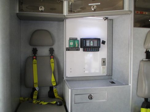 Used 2009 Chevrolet Kodiak C4500 2WD Regular Cab image 40