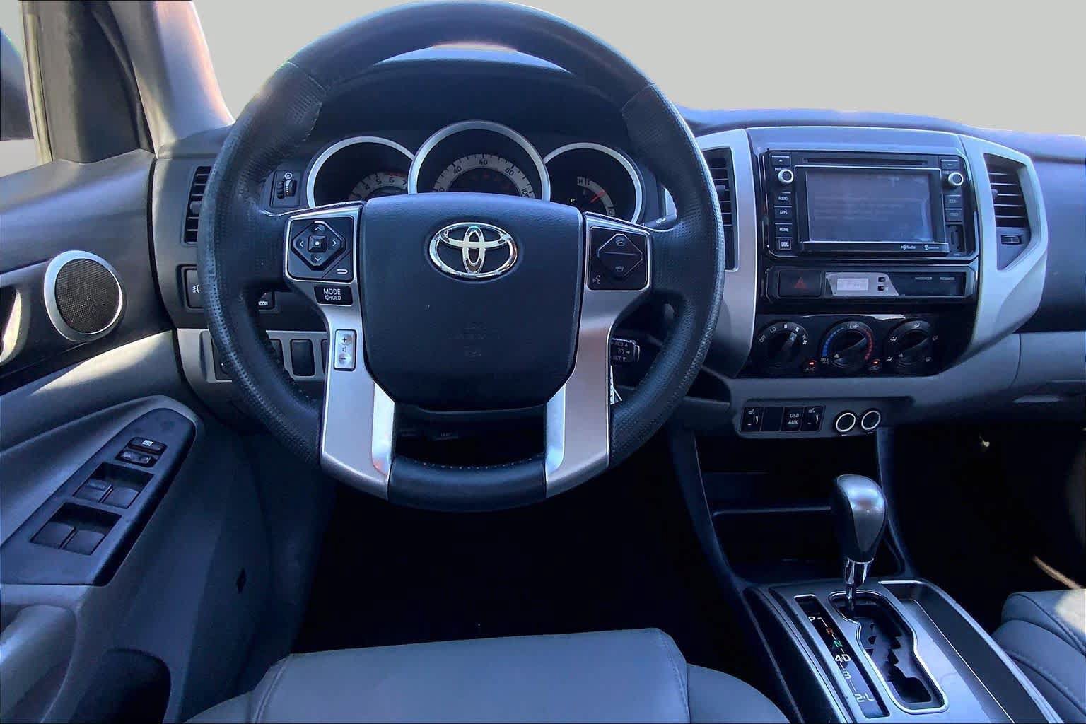 Used 2014 Toyota Tacoma PreRunner w/ Limited Package RWD image 5