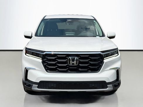 Used 2025 Honda Pilot EX-L image 3