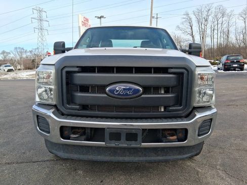 Used 2014 Ford F250 XL w/ Power Equipment Group image 2