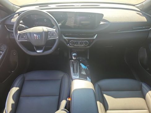 Used 2024 Buick Envista Sport Touring w/ Convenience I Package FWD image 9