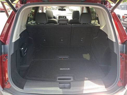 Used 2023 Nissan Rogue Platinum AWD/4WD image 30