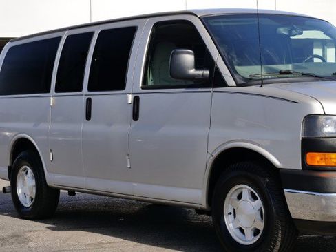 Used 2007 GMC Savana 1500 AWD Passenger w/ LT Preferred Equipment Group image 35