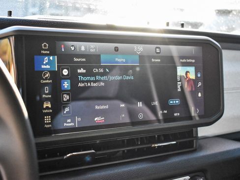 Used 2024 Jeep Wrangler Sport S image 12