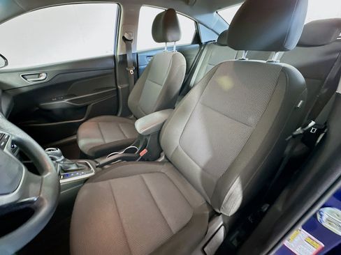 Used 2022 Hyundai Accent SEL FWD image 13