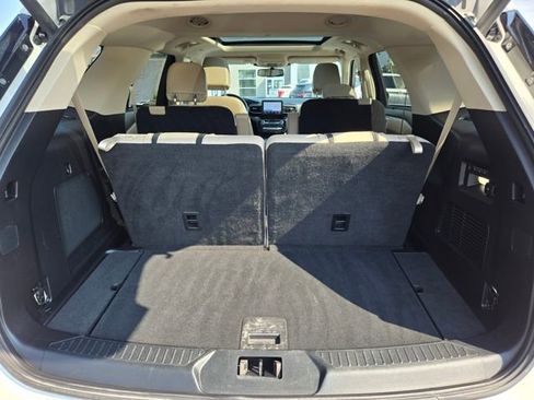 Used 2021 Ford Explorer Limited w/ Hybrid Equipment Group 310A image 32