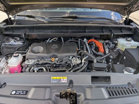 Used 2022 Toyota Highlander XLE image 39