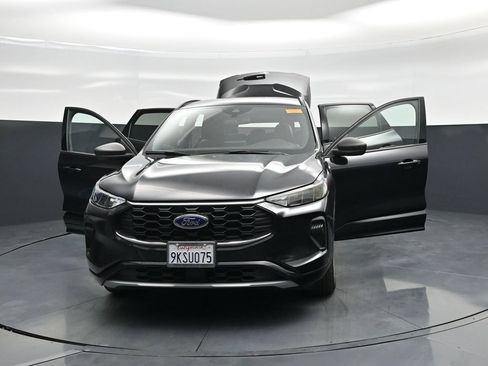 Used 2023 Ford Escape ST-Line w/ Equipment Group 301A FWD image 29