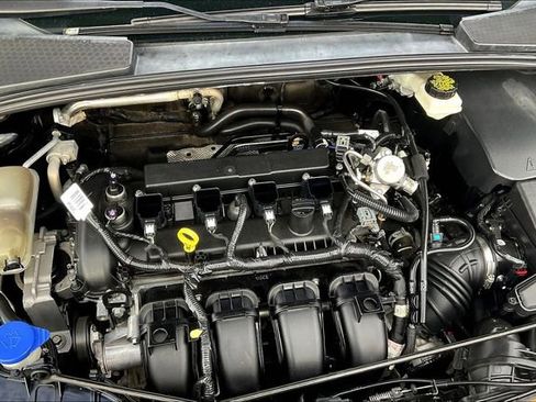 Used 2017 Ford Focus SEL image 31