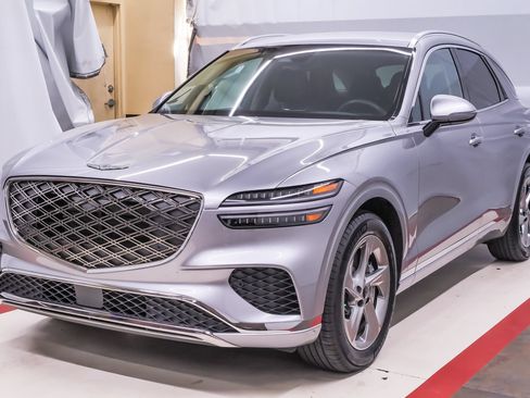 Certified 2026 Genesis GV70 2.5T AWD/4WD image 1