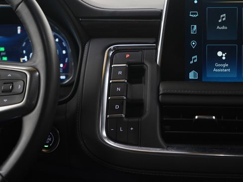 Used 2023 Chevrolet Tahoe LT image 16