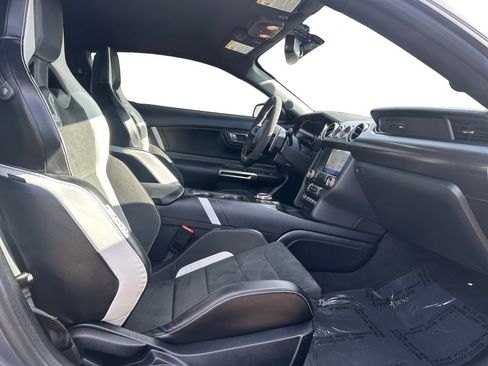 Used 2022 Ford Mustang Shelby GT500 w/ Technology Package image 17