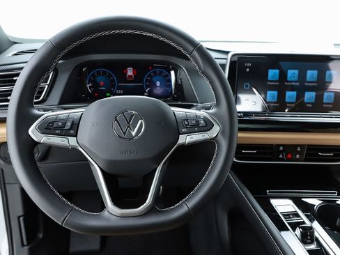 New 2026 Volkswagen Atlas Cross Sport SEL image 59