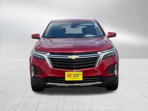 Used 2024 Chevrolet Equinox LT AWD/4WD image 2