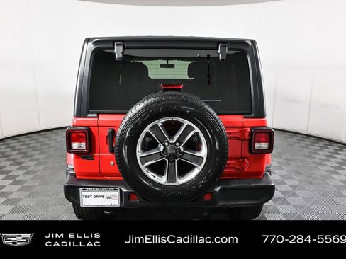 Used 2020 Jeep Wrangler Unlimited Sahara image 28