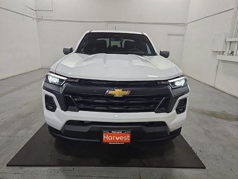 New 2024 Chevrolet Colorado LT w/ LT Convenience Package III image 3