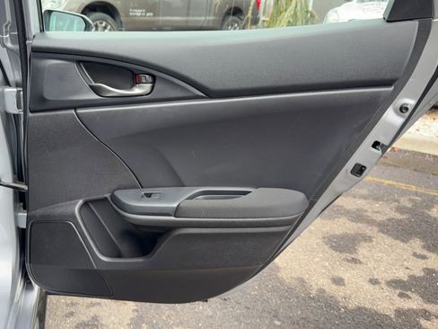 Used 2018 Honda Civic Sport image 15