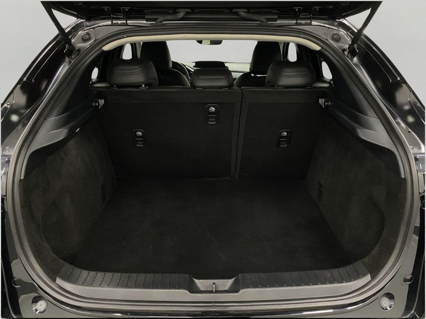 Used 2025 MAZDA CX-30 AWD 2.5 S w/ Preferred Package image 6