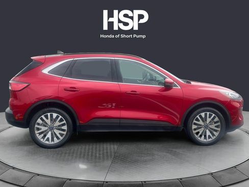 Used 2020 Ford Escape Titanium w/ Titanium Premium Package 2.0 AWD/4WD image 6