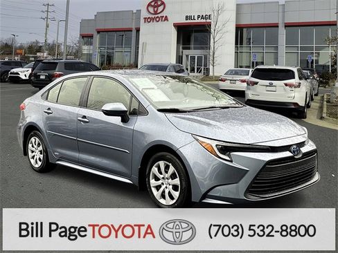 Certified 2023 Toyota Corolla LE image 1