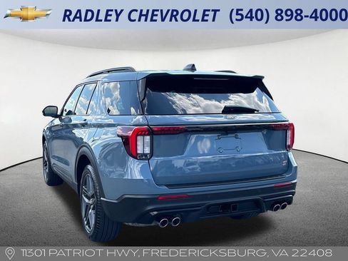 Used 2025 Ford Explorer ST AWD/4WD image 18