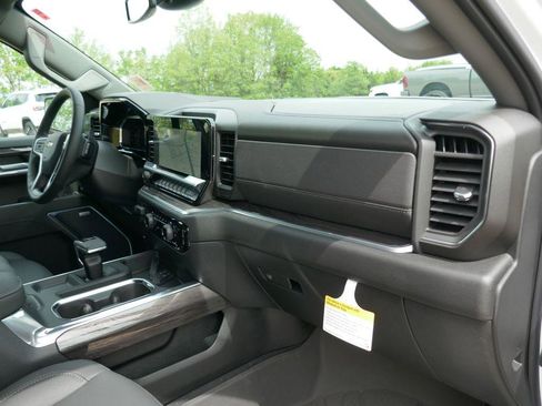 New 2026 Chevrolet Silverado 1500 LTZ AWD/4WD image 13