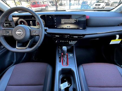 New 2026 Nissan Kicks SR w/ Cold Weather Package image 5