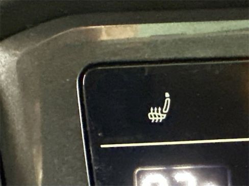 Used 2024 Volkswagen Tiguan SE R-Line image 18