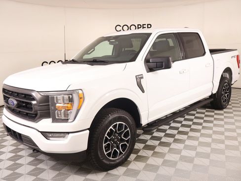 Used 2022 Ford F150 XLT w/ Equipment Group 302A High AWD/4WD image 11