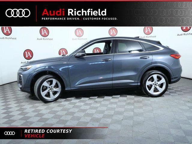 Used 2025 Audi Q5 Premium Plus w/ Premium Plus AWD/4WD image 6
