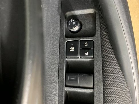 Used 2023 Toyota Corolla LE image 16