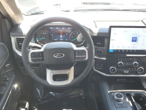 Used 2024 Ford Expedition Max XLT AWD/4WD image 18