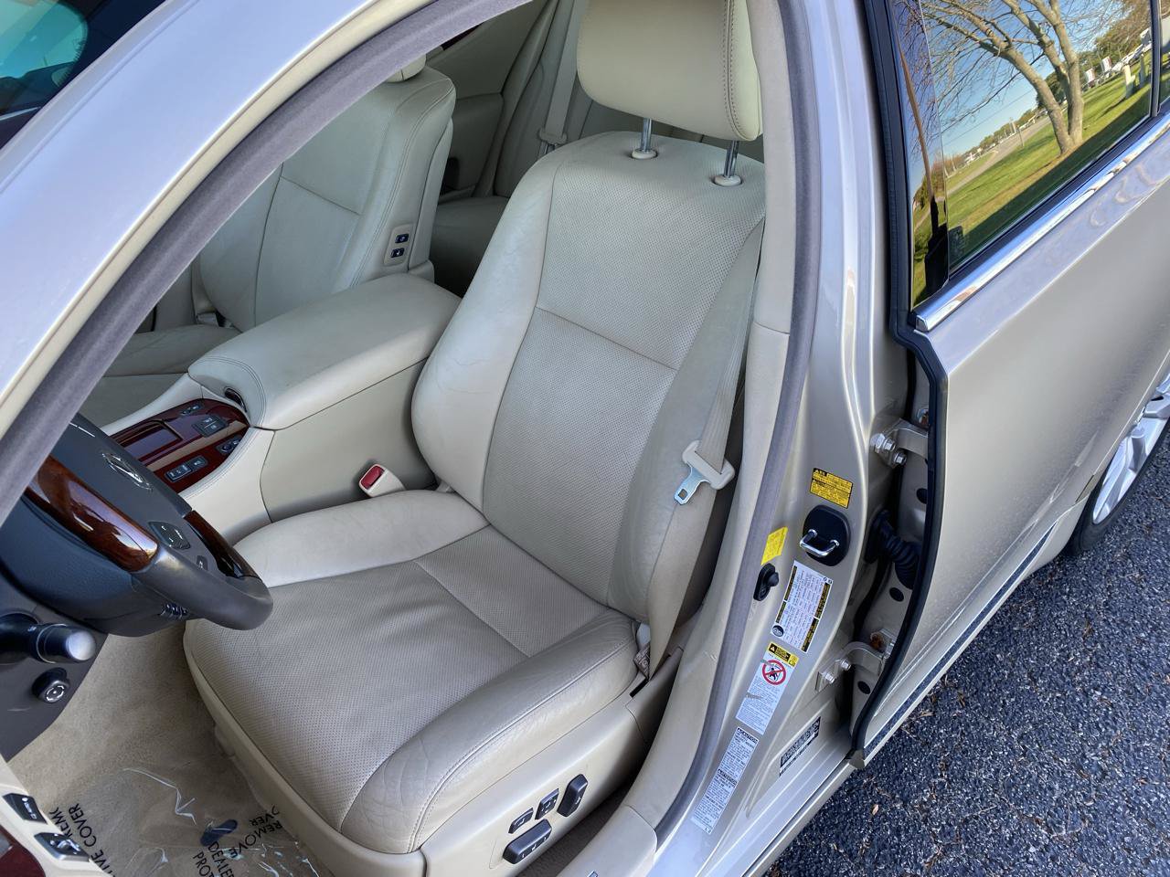Used 2011 Lexus LS 460 AWD w/ Luxury Value Edition image 14