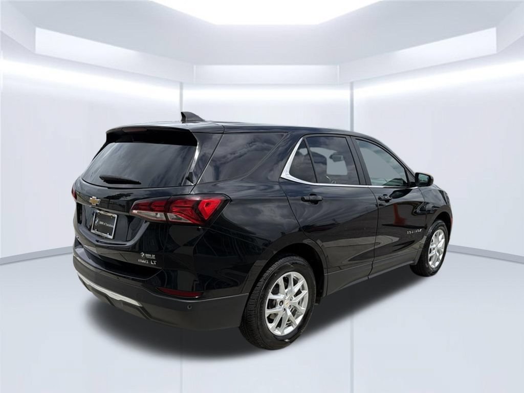 Used 2024 Chevrolet Equinox LT AWD/4WD image 7