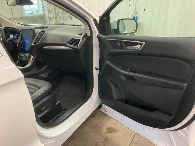 Certified 2024 Ford Edge SEL w/ Convenience Package AWD/4WD image 29