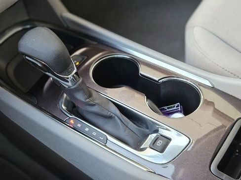 Used 2024 Chevrolet Malibu LT image 25