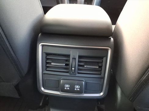 Used 2023 Subaru Forester Premium image 10