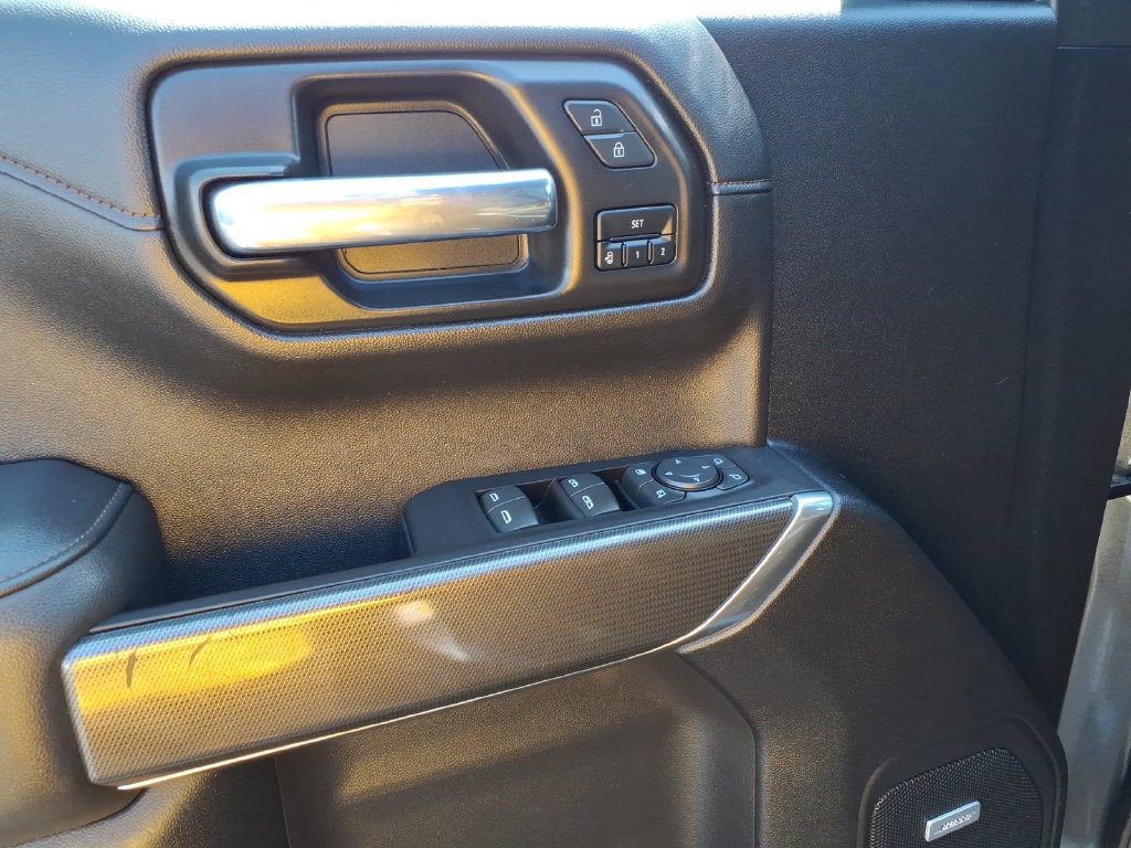 Used 2021 GMC Sierra 1500 AT4 w/ AT4 Value Package AWD/4WD image 4