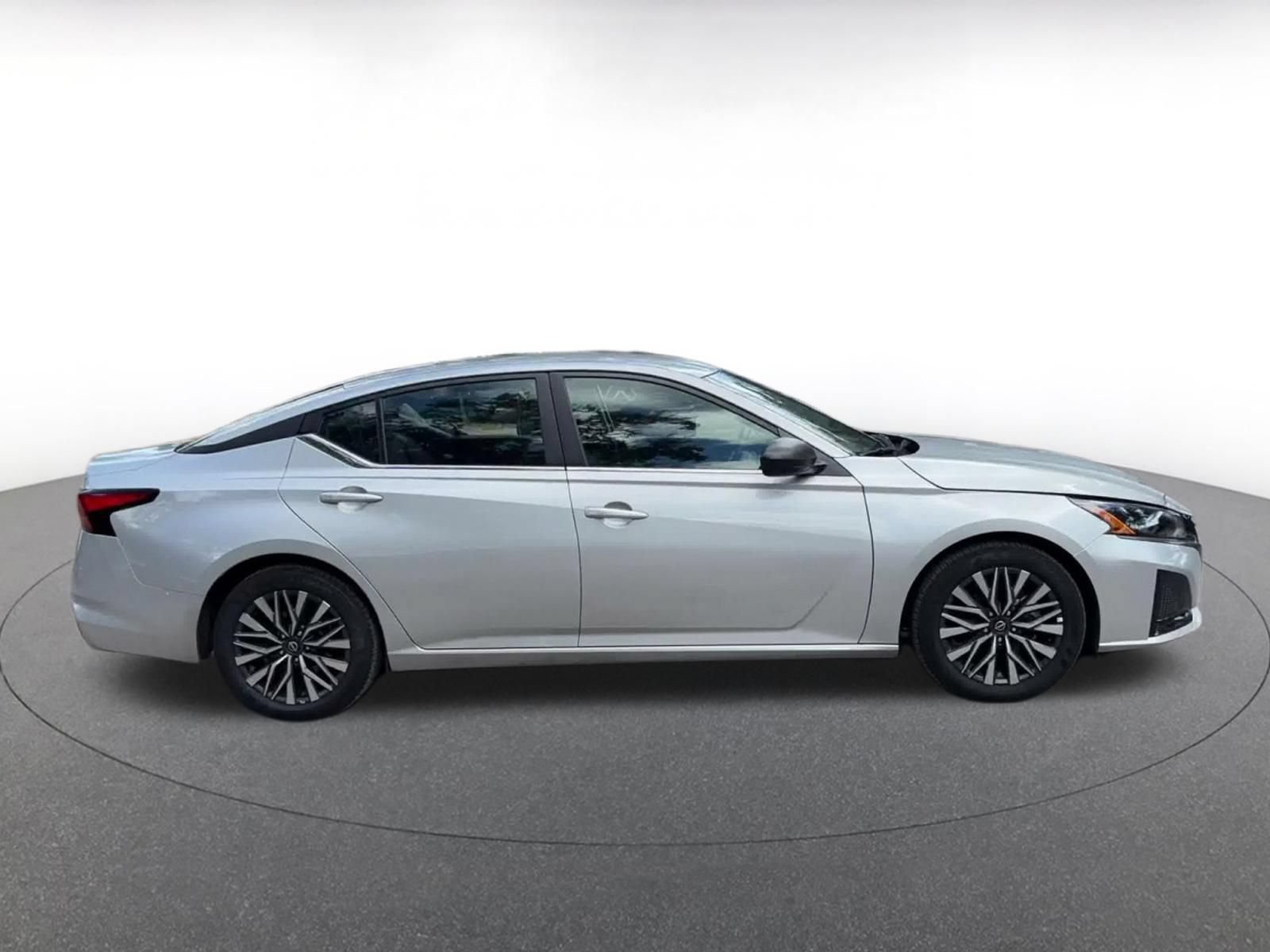 Used 2026 Nissan Altima 2.5 SV FWD image 15