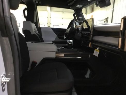 New 2025 GMC Hummer EV 3X image 58
