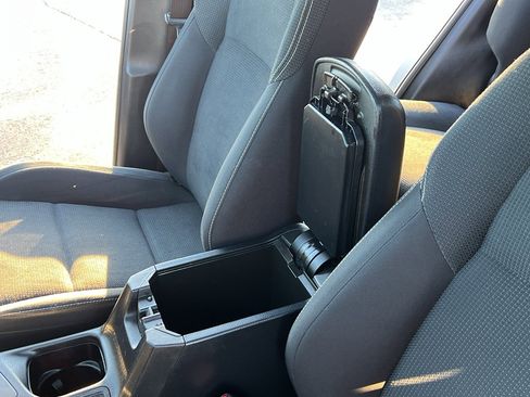 Used 2016 Toyota RAV4 XLE image 19