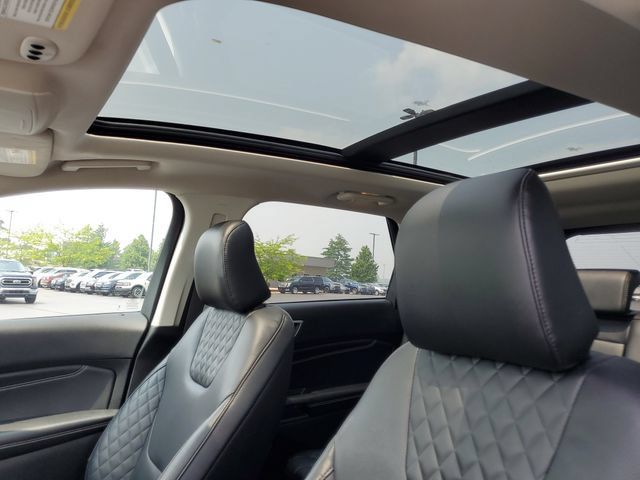 Used 2024 Ford Edge Titanium w/ Equipment Group 301A AWD/4WD image 10