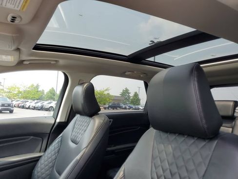 Used 2024 Ford Edge Titanium w/ Equipment Group 301A AWD/4WD image 10
