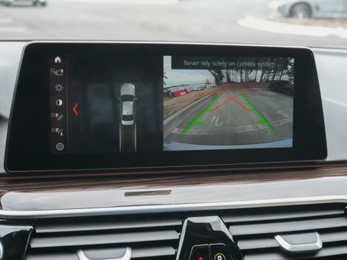 Used 2019 BMW 530i w/ Convenience Package image 24