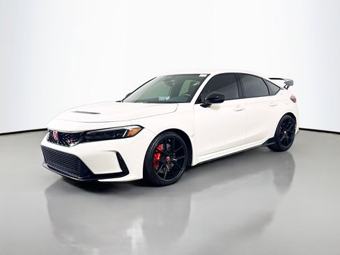 Used 2023 Honda Civic Type R image 4