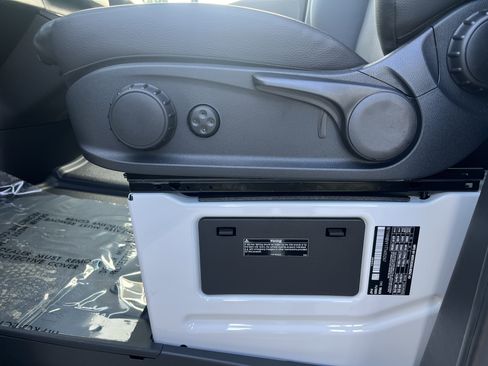 New 2026 Mercedes-Benz Sprinter 2500 image 13